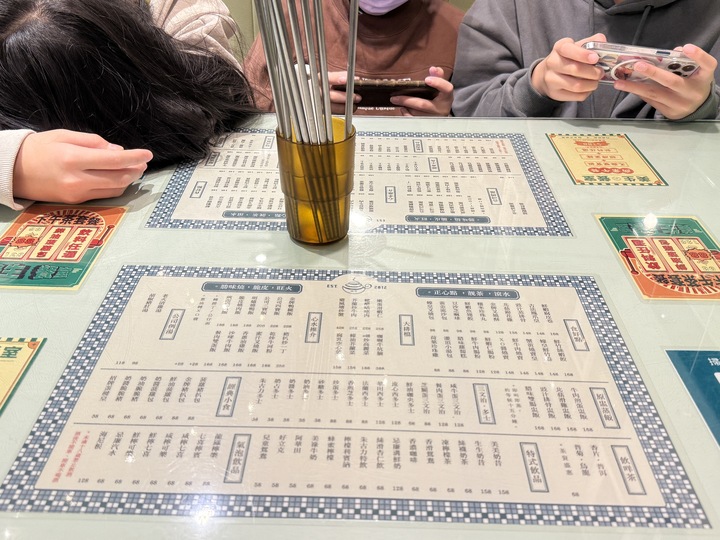 【桃園】「美生餐室-中華店．復古懷舊氛圍港式茶餐廳(港點/大排檔/燒臘/豬扒包/三文治.多士/蛋撻/近統領廣場.火車站/可線上訂位）」