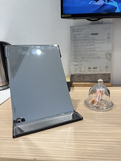 【嘉義】「葉綠宿・漫漫回嘉 Home Way Hotel．近文化路夜市文青質感風旅店（櫻桃計劃咖啡館/豪華四人房/無早餐/車位需預約）」