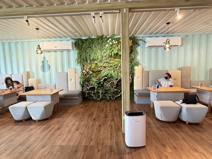 【平鎮】「厚冶 Bakery & Cafe．近央大，充滿綠意的日式職人手作麵包咖啡館（生吐司/三明治/點心/可內用.外帶/附停車場)」