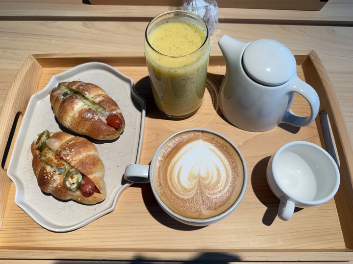 【平鎮】「厚冶 Bakery & Cafe．近央大，充滿綠意的日式職人手作麵包咖啡館（生吐司/三明治/點心/可內用.外帶/附停車場)」