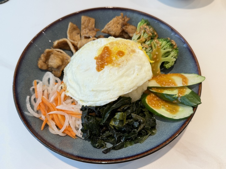 【八德】「越好吃越南料理．質感風越式料理（越式火鍋.飯品.河粉/經典小食.炸物/法國麵包/可線上訂餐/介壽路上.近大湳郵局）」