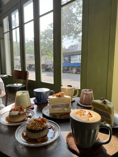 網站近期文章：【中壢】「BA-beforetfa．藏身巷弄裡的復古風老宅咖啡館（戚風蛋糕/布蕾丁/寵物友善/近青菓市場）」