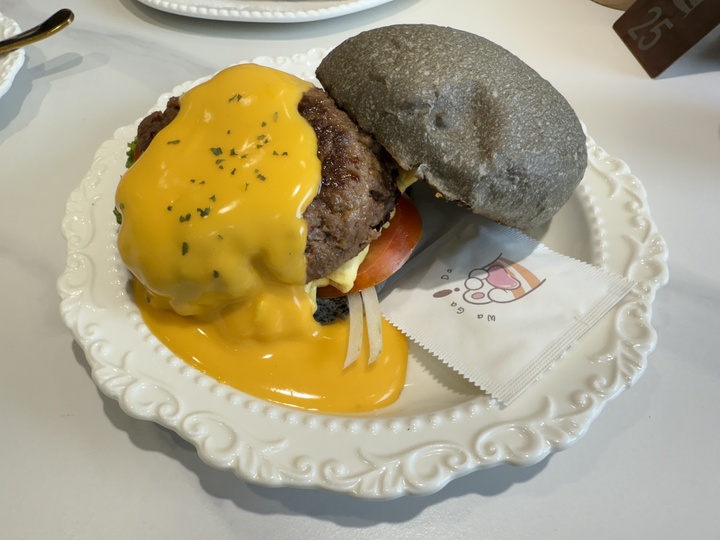 【中壢青埔】「哇嘎噠Wagada悠活早午餐 （法式吐司/丹麥吐司/咖哩飯/義式料理/漢堡/紅茶續杯/可線上訂位）」