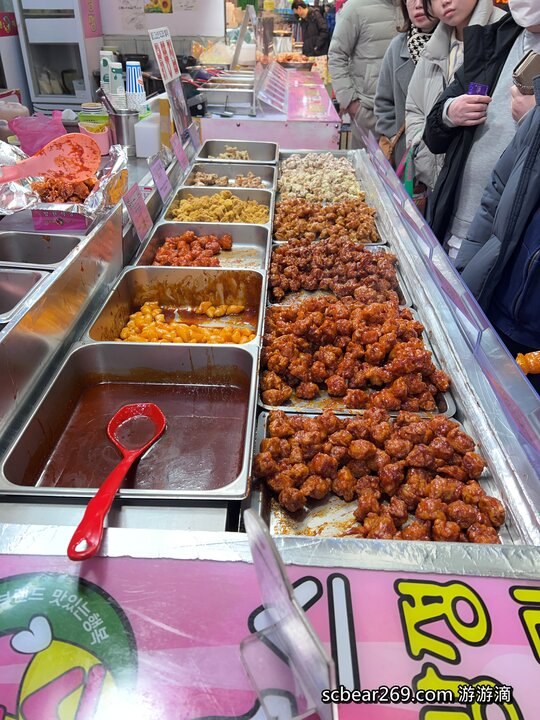 【首爾自由行】「媽媽帶孩子一起辦年貨之旅 Day 2 (上):望遠市場美食散策,QS炸雞、勳勳糖餅 & Paik’s Coffee」」 【首爾自由行】「媽媽帶孩子一起辦年貨之旅 Day 2 (上):望遠市場美食散策,QS炸雞、勳勳糖餅 & Paik’s Coffee」」