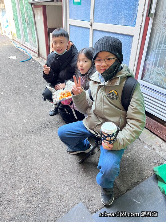 【首爾自由行】「媽媽帶孩子一起辦年貨之旅 Day 2 (上):望遠市場美食散策,QS炸雞、勳勳糖餅 & Paik’s Coffee」」 【首爾自由行】「媽媽帶孩子一起辦年貨之旅 Day 2 (上):望遠市場美食散策,QS炸雞、勳勳糖餅 & Paik’s Coffee」」