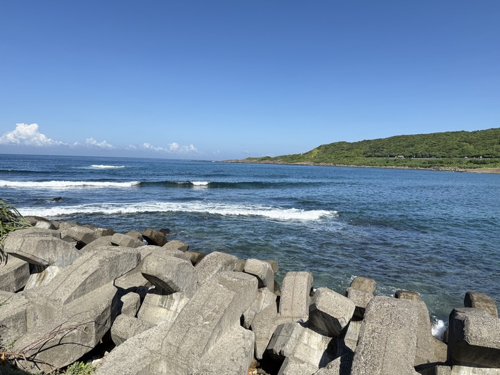 【貢竂】「澳礁咖啡OurJoy Cofee．卯澳漁村裡的海景第一排咖啡館（甜點/雪花冰/露天觀景座位/好停車/戶外區不限時）」