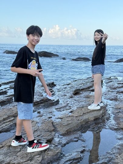 【貢竂】「澳礁咖啡OurJoy Cofee．卯澳漁村裡的海景第一排咖啡館（甜點/雪花冰/露天觀景座位/好停車/戶外區不限時）」