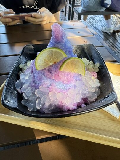 【貢竂】「澳礁咖啡OurJoy Cofee．卯澳漁村裡的海景第一排咖啡館（甜點/雪花冰/露天觀景座位/好停車/戶外區不限時）」