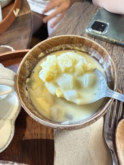 【高雄】「二雄咖啡．日系木質風老屋改造，復古童趣風早午餐咖啡館（咖哩飯/義大利麵/輕食/甜點/近雄女.愛河）」