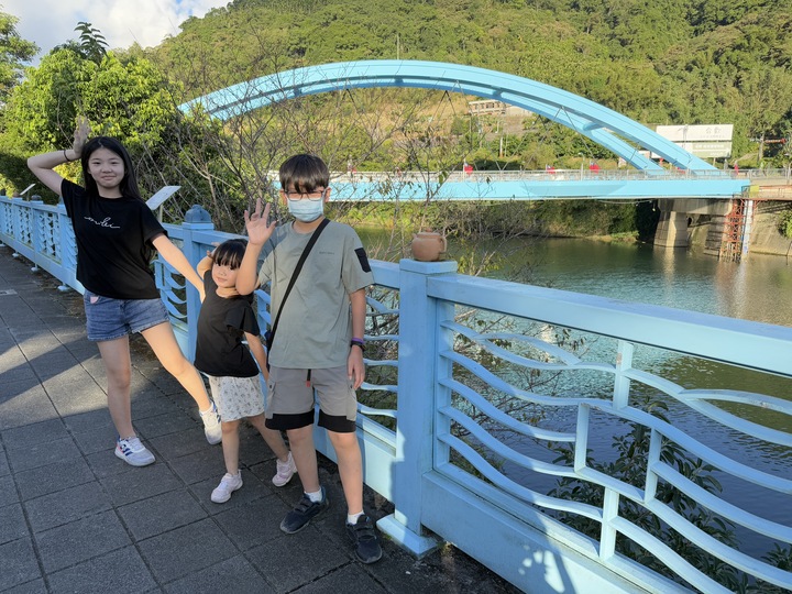 【新北坪林】「心茶合一TeaFlow．茶園步道旁的秘境咖啡館（早午餐/茶點/甜點/可芙/近茶葉博物館）」