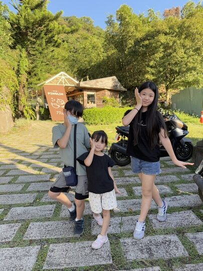 【新北坪林】「心茶合一TeaFlow．茶園步道旁的秘境咖啡館（早午餐/茶點/甜點/可芙/近茶葉博物館）」