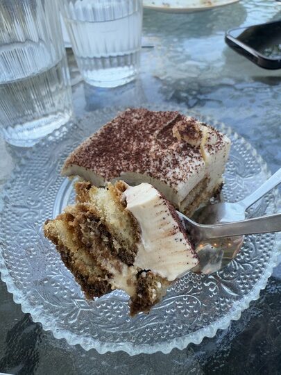 【新北坪林】「心茶合一TeaFlow．茶園步道旁的秘境咖啡館（早午餐/茶點/甜點/可芙/近茶葉博物館）」