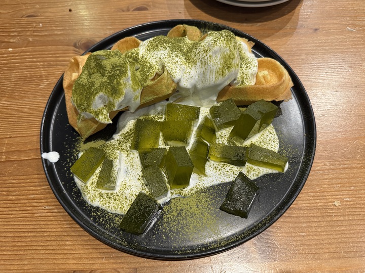 【平鎮】「癮食聖堂Poppy Church．忠貞新村文化園區內，基督教堂改建的緬泰台式創意料理複合式餐酒館」