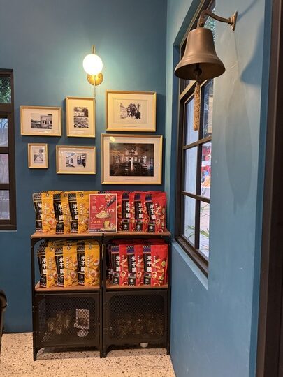 【平鎮】「癮食聖堂Poppy Church．忠貞新村文化園區內，基督教堂改建的緬泰台式創意料理複合式餐酒館」