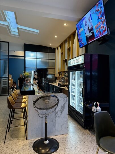 【平鎮】「癮食聖堂Poppy Church．忠貞新村文化園區內，基督教堂改建的緬泰台式創意料理複合式餐酒館」