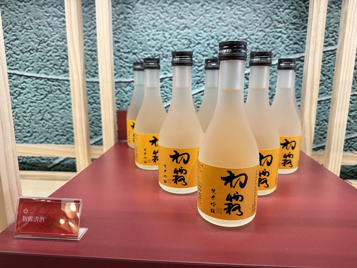 【台中】「有春茶館Wu Chun Tea Hall-大墩店，聚餐及泡茶聊天的好去處（復古中式茶館/手路菜/點心/鍋物/近IKEA.文心森林公園捷運站）」