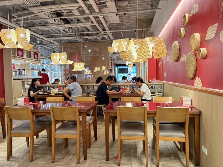 【台中】「有春茶館Wu Chun Tea Hall-大墩店,聚餐及泡茶聊天的好去處(復古中式茶館/手路菜/點心/鍋物/近IKEA.文心森林公園捷運站)」 【台中】「有春茶館Wu Chun Tea Hall-大墩店,聚餐及泡茶聊天的好去處(復古中式茶館/手路菜/點心/鍋物/近IKEA.文心森林公園捷運站)」