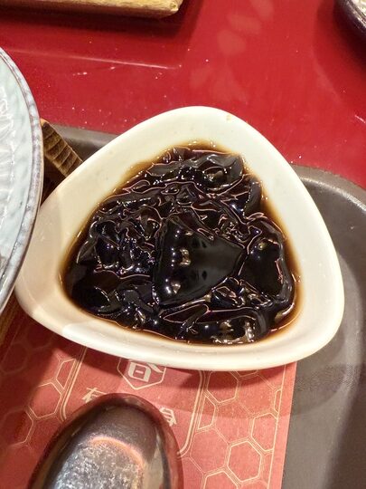 【台中】「有春茶館Wu Chun Tea Hall-大墩店，聚餐及泡茶聊天的好去處（復古中式茶館/手路菜/點心/鍋物/近IKEA.文心森林公園捷運站）」