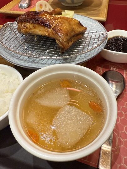 【台中】「有春茶館Wu Chun Tea Hall-大墩店,聚餐及泡茶聊天的好去處(復古中式茶館/手路菜/點心/鍋物/近IKEA.文心森林公園捷運站)」 【台中】「有春茶館Wu Chun Tea Hall-大墩店,聚餐及泡茶聊天的好去處(復古中式茶館/手路菜/點心/鍋物/近IKEA.文心森林公園捷運站)」