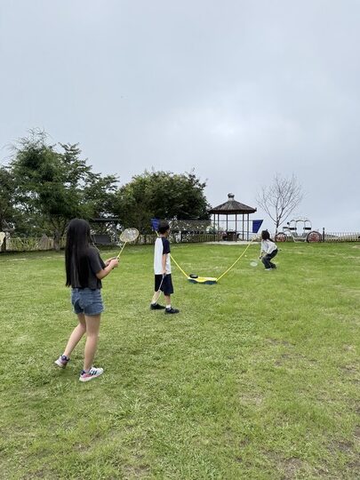 【南投】「依默騎馬度假莊園.來清境住一晚!騎馬體驗超吸睛,還有2-6 人彈性房型與豐盛中西式早餐」 【南投】「依默騎馬度假莊園.來清境住一晚!騎馬體驗超吸睛,還有2-6 人彈性房型與豐盛中西式早餐」