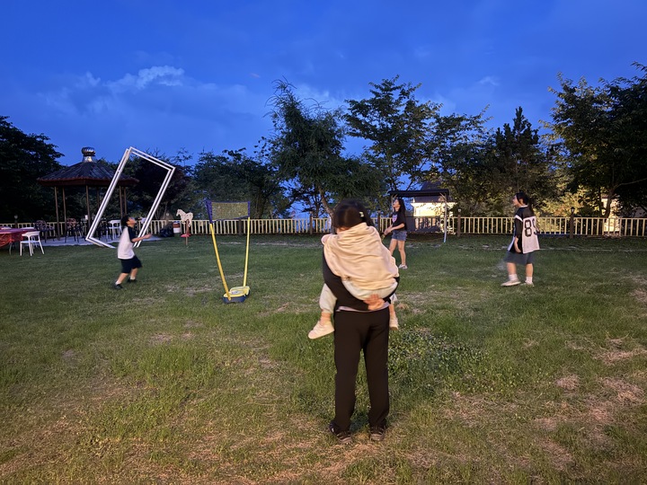【南投】「依默騎馬度假莊園.來清境住一晚!騎馬體驗超吸睛,還有2-6 人彈性房型與豐盛中西式早餐」 【南投】「依默騎馬度假莊園.來清境住一晚!騎馬體驗超吸睛,還有2-6 人彈性房型與豐盛中西式早餐」