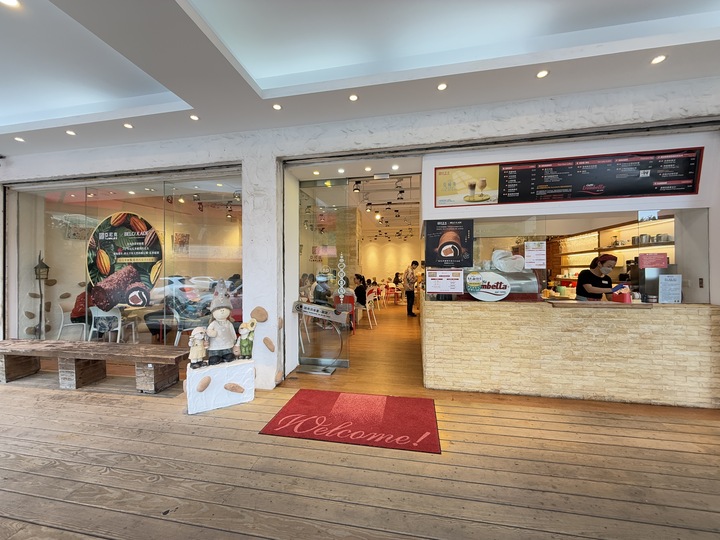 【新北】「亞尼克萬里創始店.生乳捲始祖,北海岸最甜中繼站,可內用可外帶的平價高CP值下午茶」 【新北】「亞尼克萬里創始店.生乳捲始祖,北海岸最甜中繼站,可內用可外帶的平價高CP值下午茶」