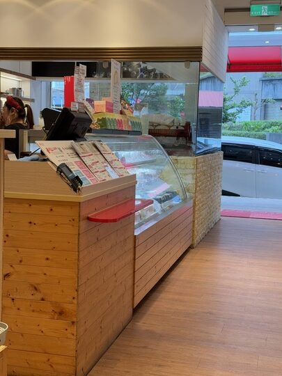 【新北】「亞尼克萬里創始店．生乳捲始祖，北海岸最甜中繼站，可內用可外帶的平價高CP值下午茶」