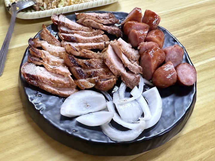 【南投】「依默騎馬度假莊園．來清境住一晚！騎馬體驗超吸睛，還有2-6 人彈性房型與豐盛中西式早餐」