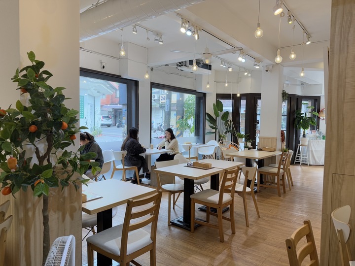 【內壢】「甜褔號.超澎湃~近百道料理可選擇的人氣咖啡館(早午餐/米飯/義式料理/漢堡/鬆餅/親子.寵物友善/近火車站.忠孝路商圈)」 【內壢】「甜褔號.超澎湃~近百道料理可選擇的人氣咖啡館(早午餐/米飯/義式料理/漢堡/鬆餅/親子.寵物友善/近火車站.忠孝路商圈)」