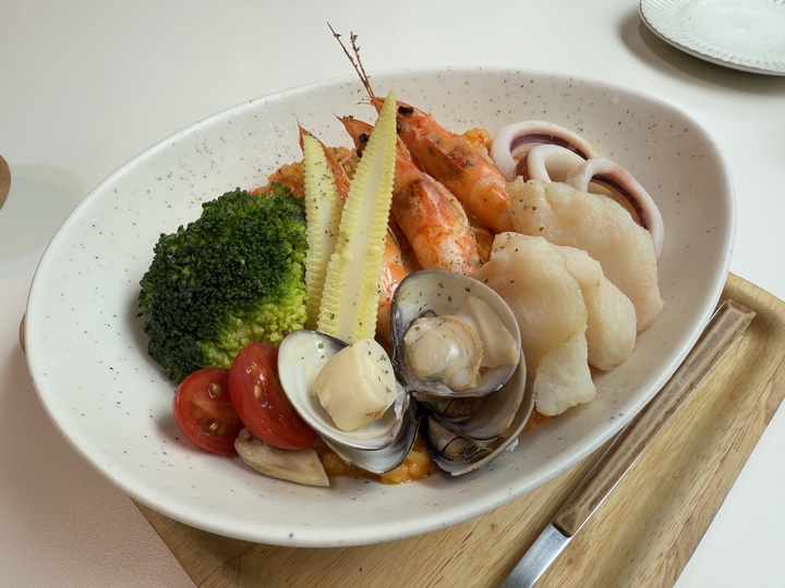 【內壢】「甜褔號.超澎湃~近百道料理可選擇的人氣咖啡館(早午餐/米飯/義式料理/漢堡/鬆餅/親子.寵物友善/近火車站.忠孝路商圈)」 【內壢】「甜褔號.超澎湃~近百道料理可選擇的人氣咖啡館(早午餐/米飯/義式料理/漢堡/鬆餅/親子.寵物友善/近火車站.忠孝路商圈)」