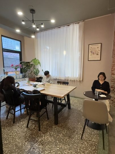 【豐原】「駿咖啡 JIUN COFFEE WORKSHOP．隱身巷弄裡的低調老宅咖啡，咖啡香與麵包香融合的味覺饗宴，還有高CP值下午茶套餐」