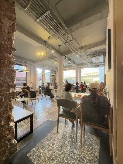 【豐原】「駿咖啡 JIUN COFFEE WORKSHOP．隱身巷弄裡的低調老宅咖啡，咖啡香與麵包香融合的味覺饗宴，還有高CP值下午茶套餐」