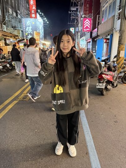 【宜蘭五結】「卡斯比亞精品民宿．附電梯.車位，還有美味手作早餐的質感風民宿（近冬山河親水公園.傳藝中心.羅東夜市）」