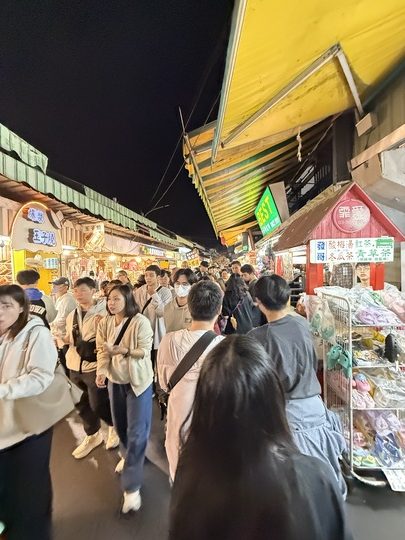 【宜蘭五結】「卡斯比亞精品民宿.附電梯.車位,還有美味手作早餐的質感風民宿(近冬山河親水公園.傳藝中心.羅東夜市)」 【宜蘭五結】「卡斯比亞精品民宿.附電梯.車位,還有美味手作早餐的質感風民宿(近冬山河親水公園.傳藝中心.羅東夜市)」