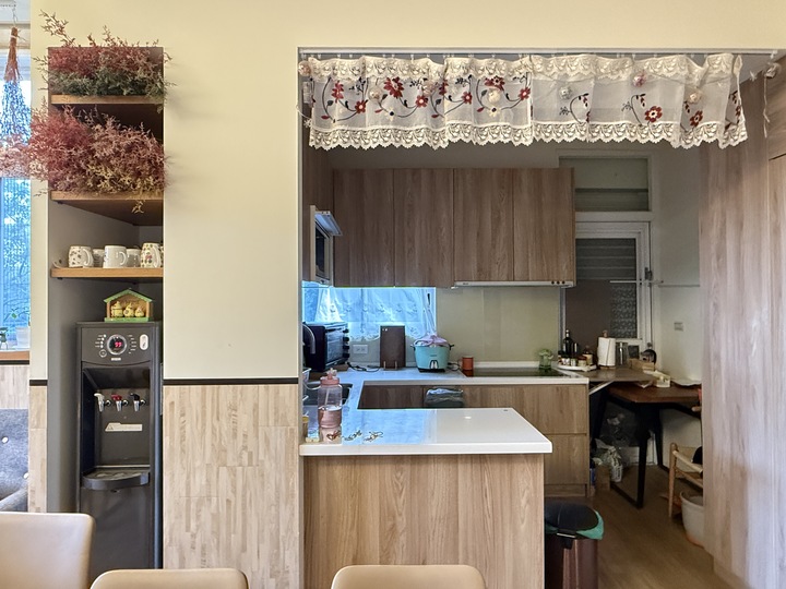 【宜蘭五結】「卡斯比亞精品民宿．附電梯.車位，還有美味手作早餐的質感風民宿（近冬山河親水公園.傳藝中心.羅東夜市）」