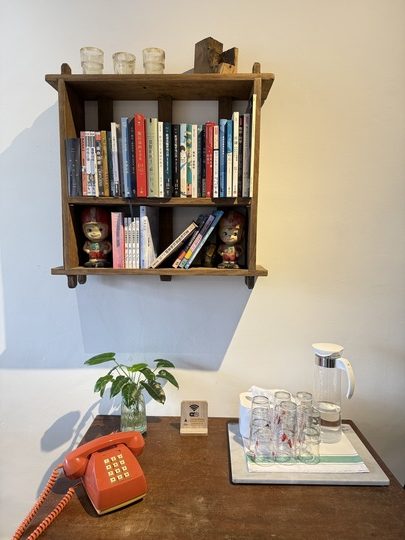 【中壢】「三春家 cafe.復古懷舊風,有天井的老宅咖啡館(單品手沖/手工甜點/酸種麵包/寵物友善/近家樂福.南亞技術學院)」 【中壢】「三春家 cafe.復古懷舊風,有天井的老宅咖啡館(單品手沖/手工甜點/酸種麵包/寵物友善/近家樂福.南亞技術學院)」