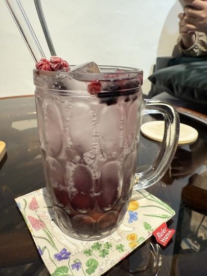 【中壢】「三春家 cafe.復古懷舊風,有天井的老宅咖啡館(單品手沖/手工甜點/酸種麵包/寵物友善/近家樂福.南亞技術學院)」 【中壢】「三春家 cafe.復古懷舊風,有天井的老宅咖啡館(單品手沖/手工甜點/酸種麵包/寵物友善/近家樂福.南亞技術學院)」