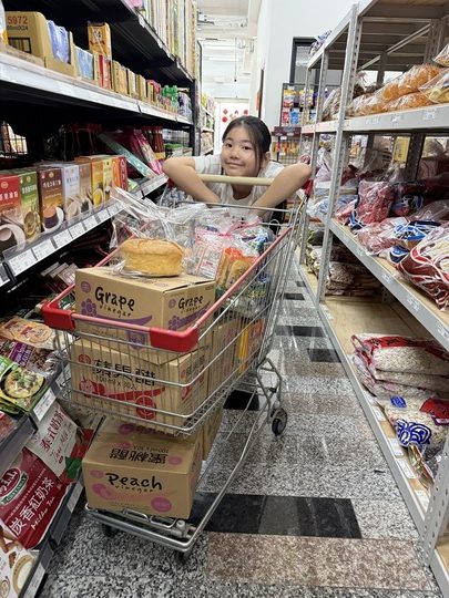 【台南】「炎祐食品．府城零食專賣，人氣繽紛台式馬卡龍(小西點)，還有各式懷舊零食.糖果和點心，來這裡一次全買齊！！」