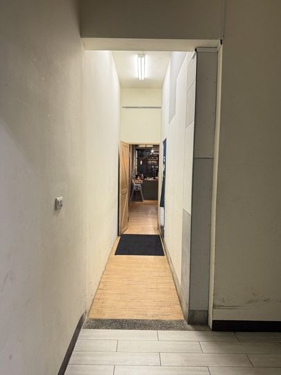 【八德】「貝蛤蛤海鮮餐酒館-廣福店.蛤蜊控會瘋掉!滿出來的爆量海鮮大拼盤,高CP值的聚餐首選」 【八德】「貝蛤蛤海鮮餐酒館-廣福店.蛤蜊控會瘋掉!滿出來的爆量海鮮大拼盤,高CP值的聚餐首選」