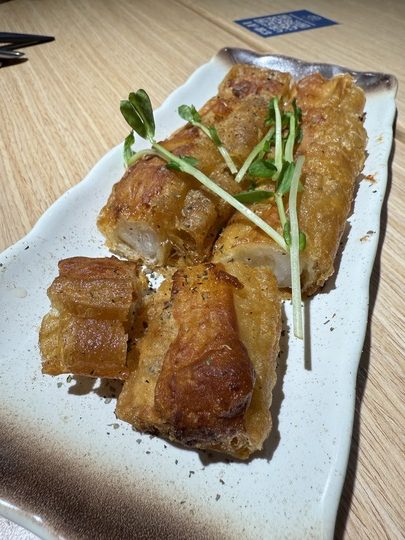 【八德】「貝蛤蛤海鮮餐酒館-廣福店.蛤蜊控會瘋掉!滿出來的爆量海鮮大拼盤,高CP值的聚餐首選」 【八德】「貝蛤蛤海鮮餐酒館-廣福店.蛤蜊控會瘋掉!滿出來的爆量海鮮大拼盤,高CP值的聚餐首選」