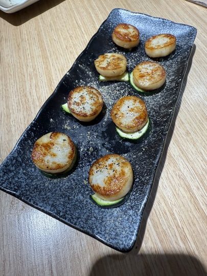 【八德】「貝蛤蛤海鮮餐酒館-廣福店.蛤蜊控會瘋掉!滿出來的爆量海鮮大拼盤,高CP值的聚餐首選」 【八德】「貝蛤蛤海鮮餐酒館-廣福店.蛤蜊控會瘋掉!滿出來的爆量海鮮大拼盤,高CP值的聚餐首選」