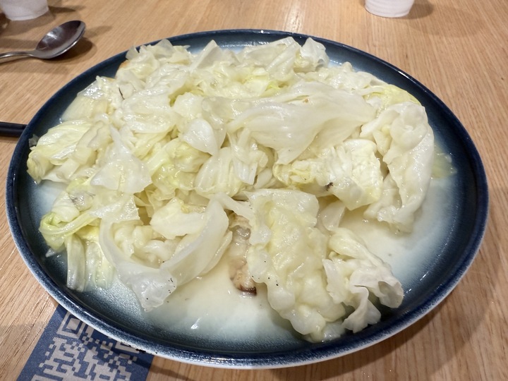 【八德】「貝蛤蛤海鮮餐酒館-廣福店.蛤蜊控會瘋掉!滿出來的爆量海鮮大拼盤,高CP值的聚餐首選」 【八德】「貝蛤蛤海鮮餐酒館-廣福店.蛤蜊控會瘋掉!滿出來的爆量海鮮大拼盤,高CP值的聚餐首選」